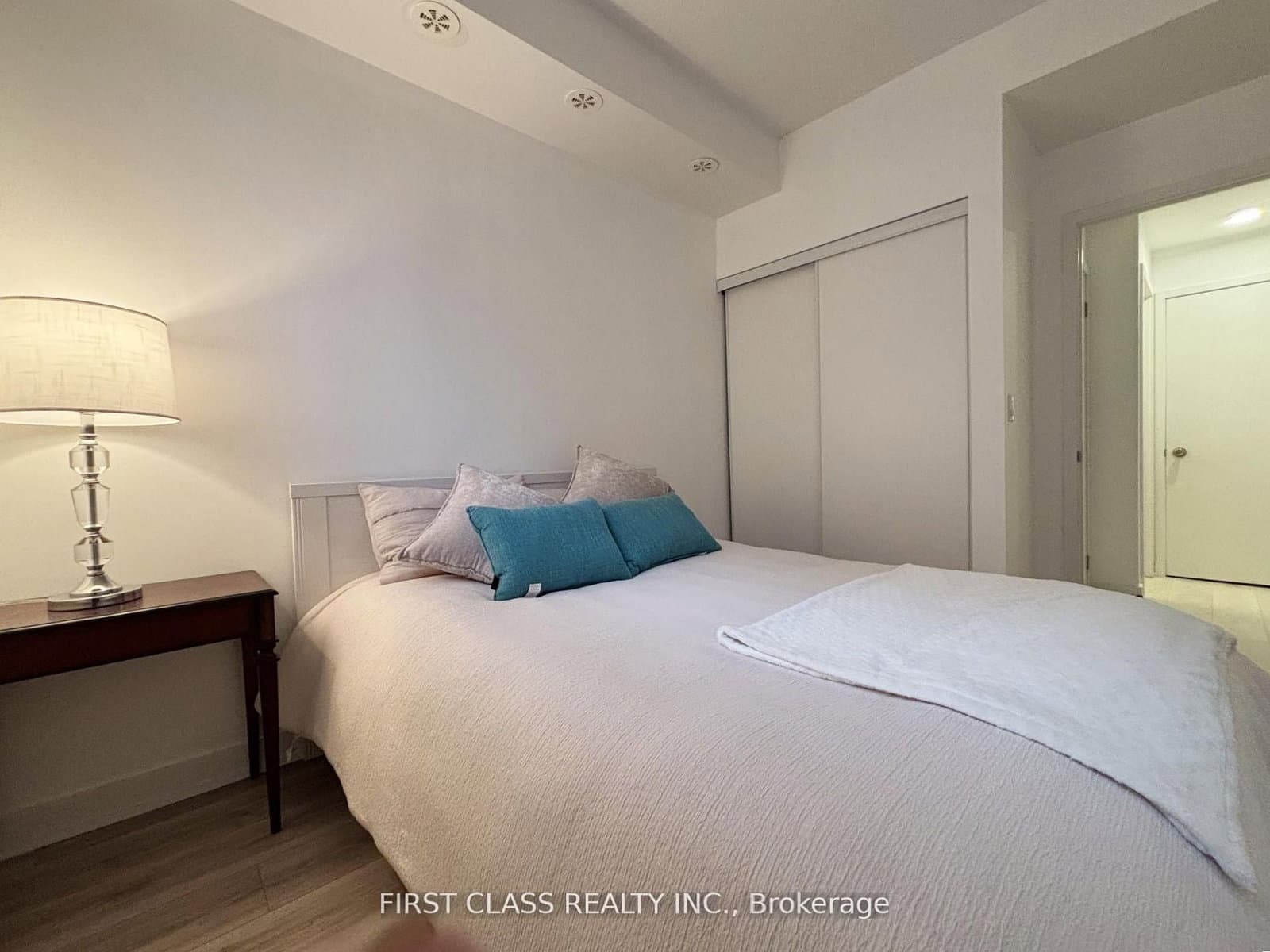 1127 Cooke Boulevard, Unit 514 thumbnail 6