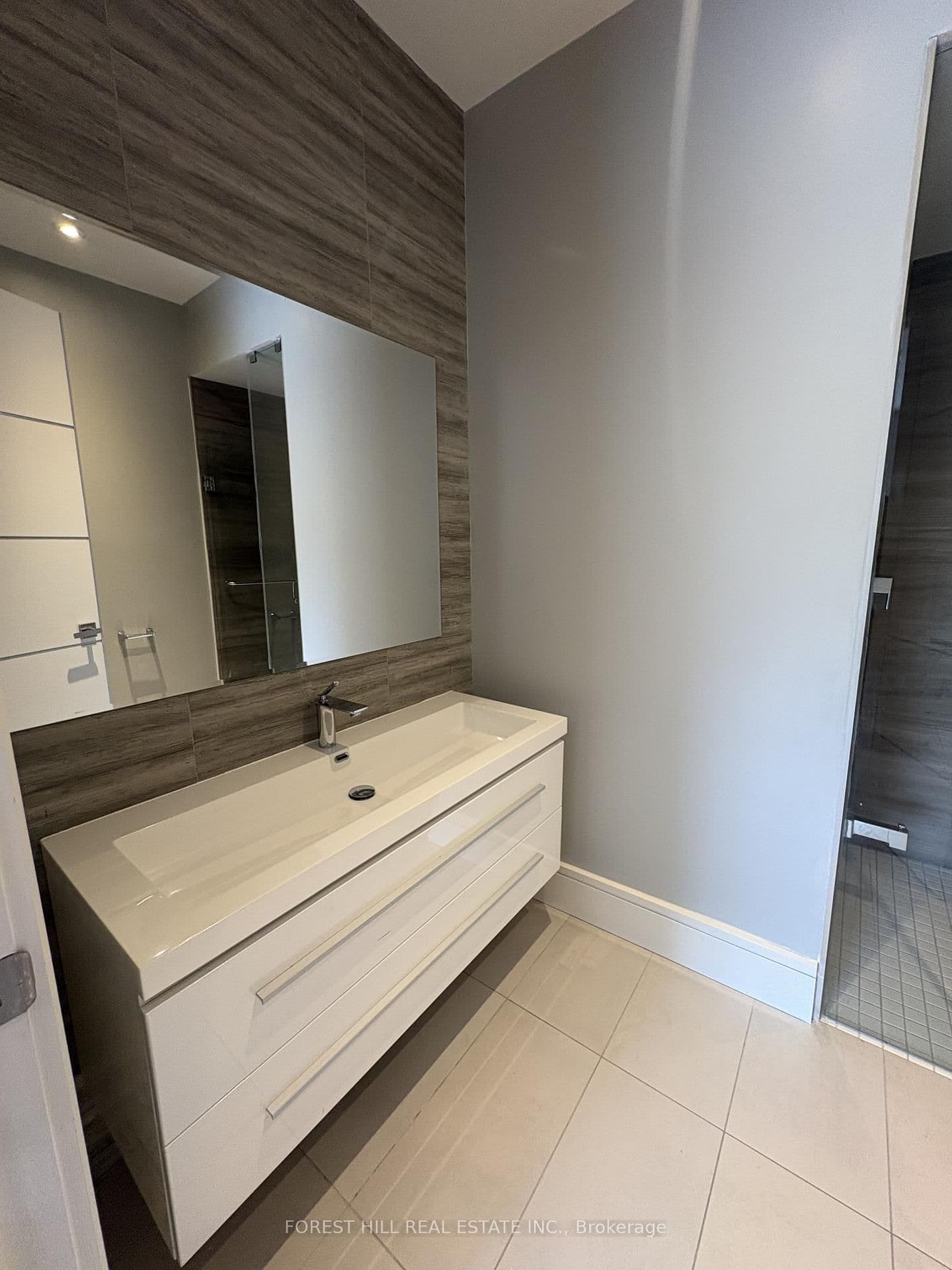 17 Kennedy Park Road thumbnail 8