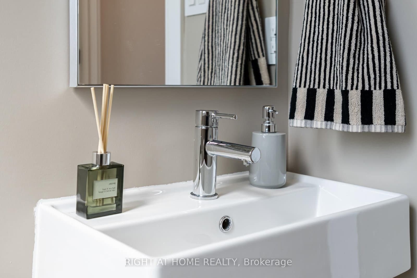 66 Long Branch Avenue, Unit 4 thumbnail 19