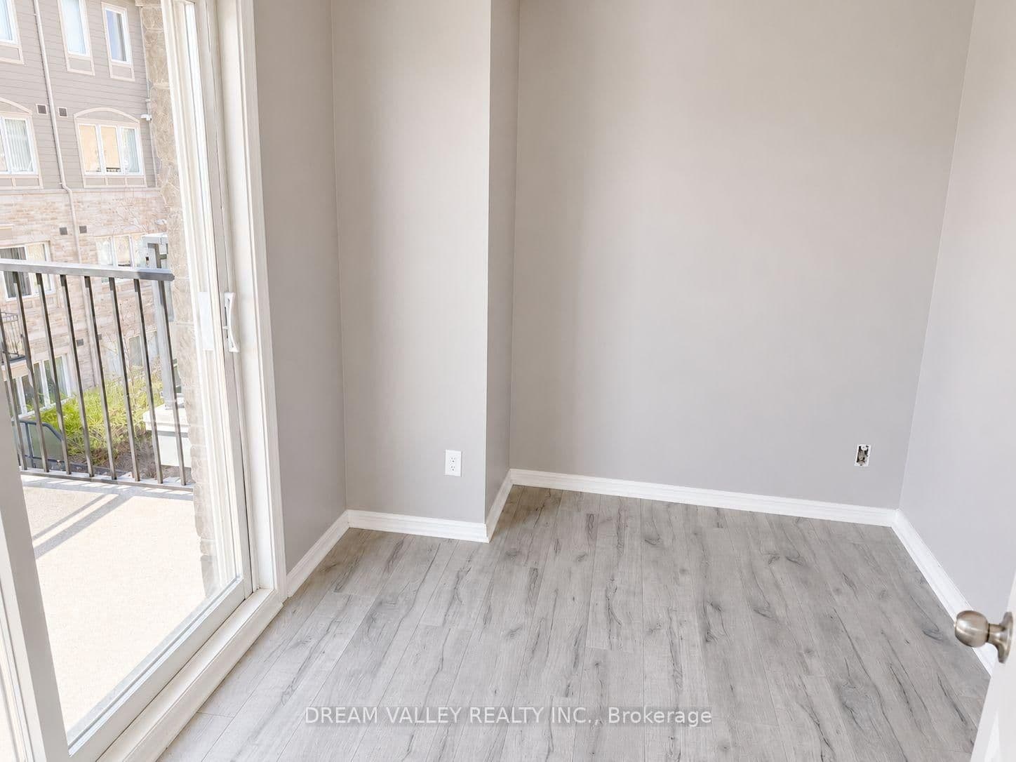 3075 Thomas Street, Unit 310 thumbnail 8