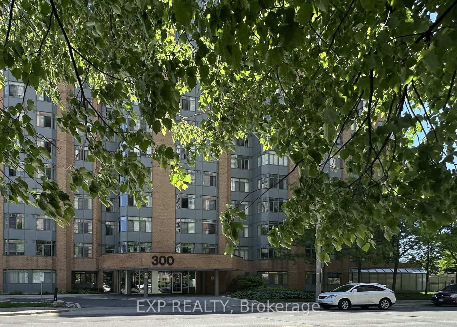 300 Webb Drive, Unit 303 thumbnail 3