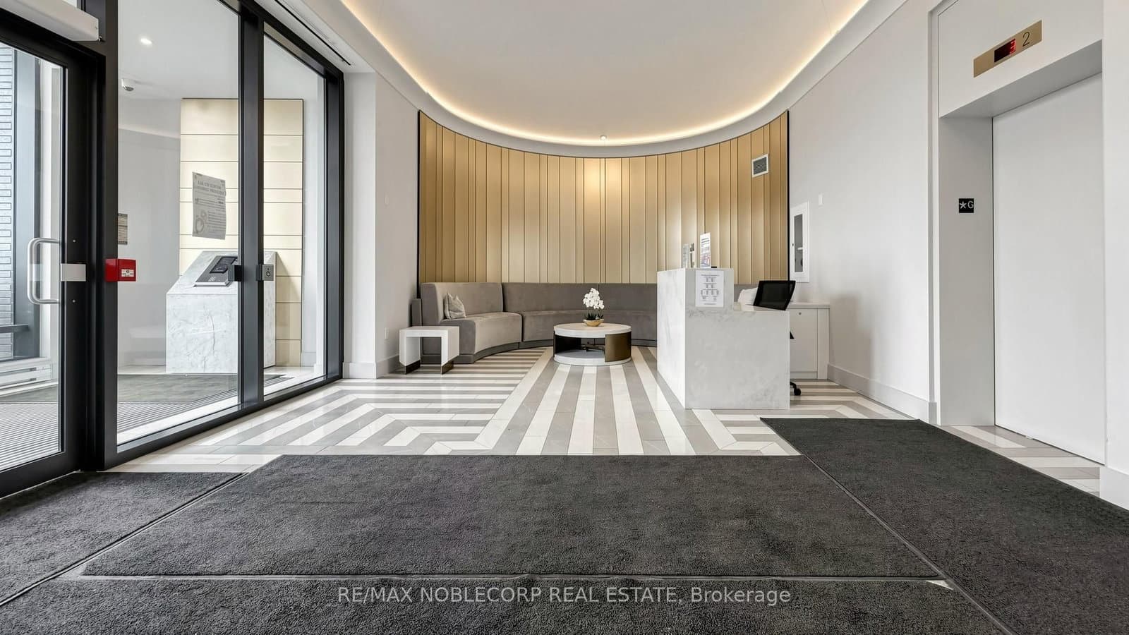 10 Gibbs Road, Unit 616 thumbnail 3