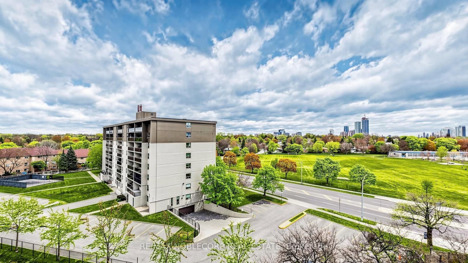 10 Gibbs Road, Unit 616 thumbnail 32