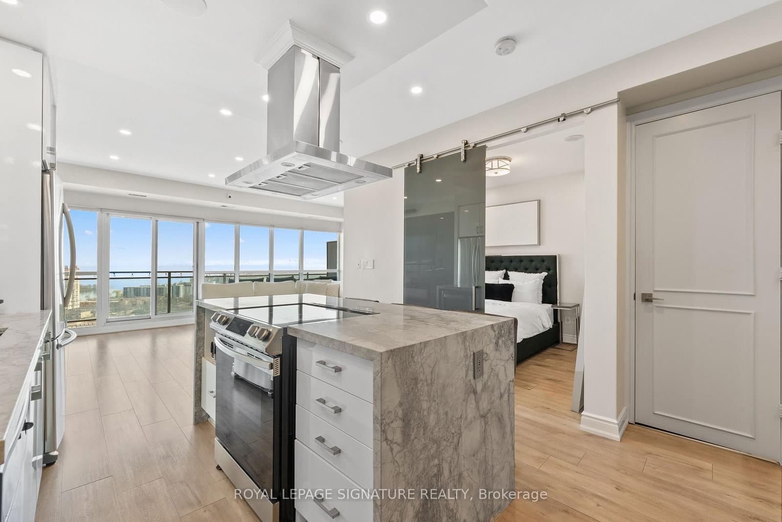 165 Legion Road, Unit 2128 thumbnail 4