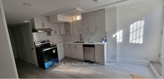8 Chestermere Crescent S, Unit Lower Level thumbnail 3