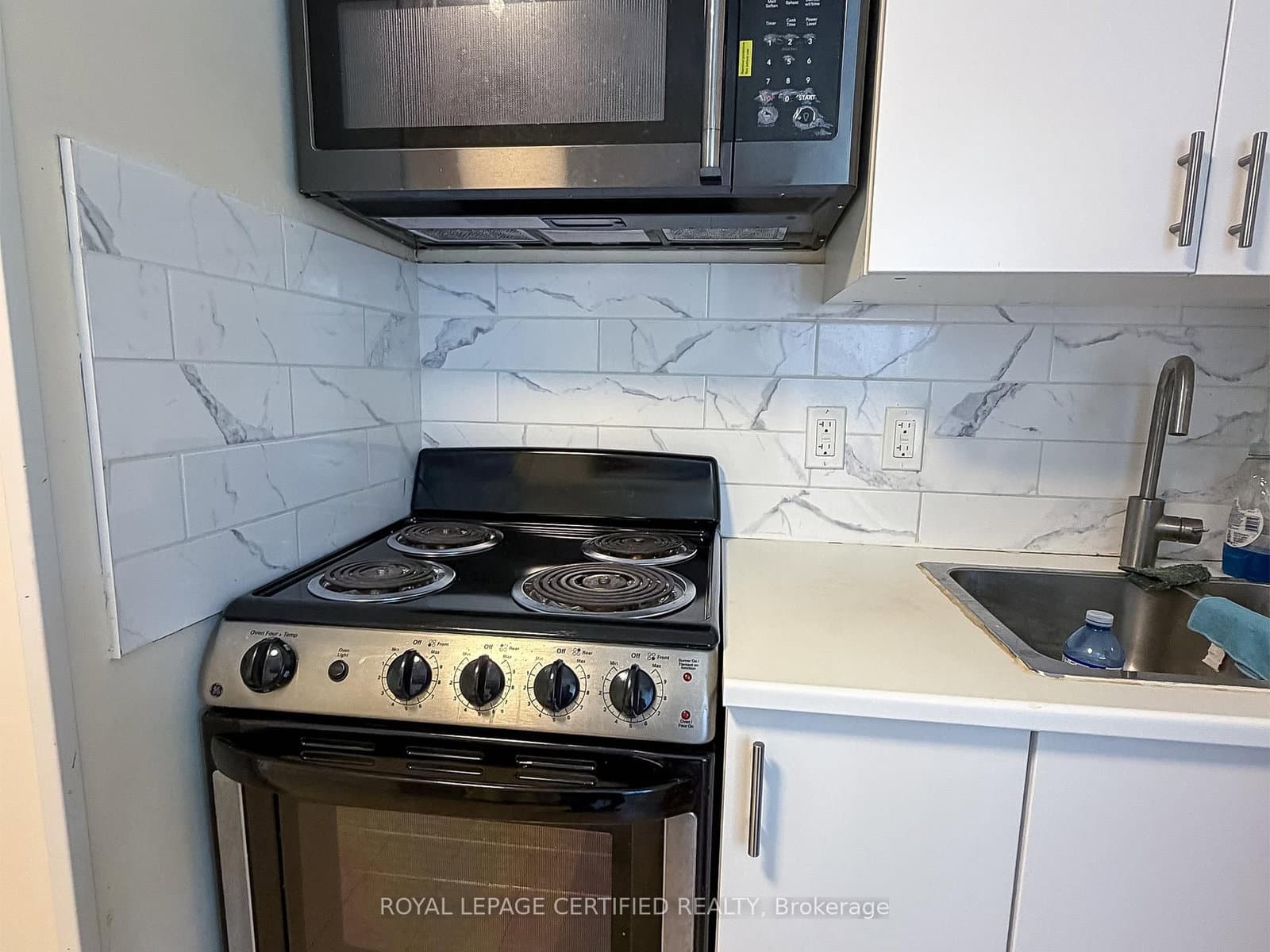 148 Belgravia Avenue, Unit Upper thumbnail 12