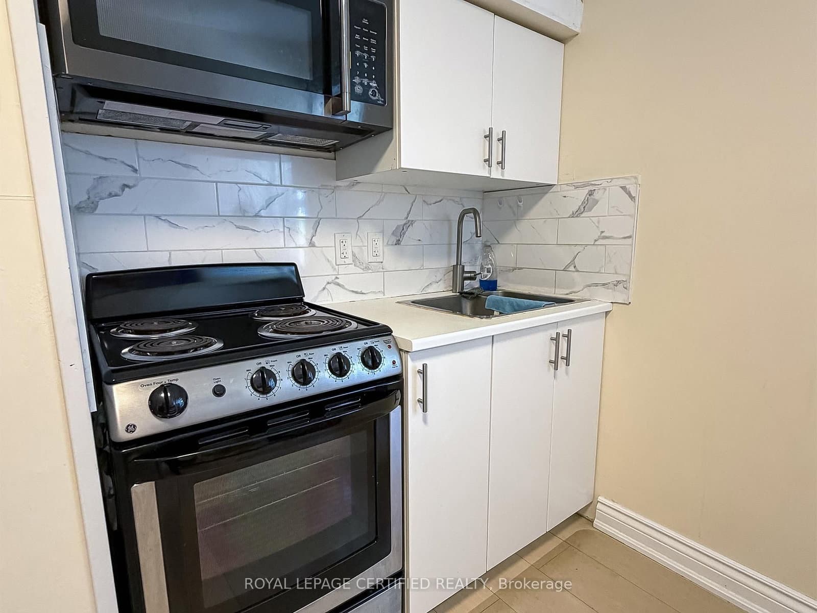 148 Belgravia Avenue, Unit Upper thumbnail 13