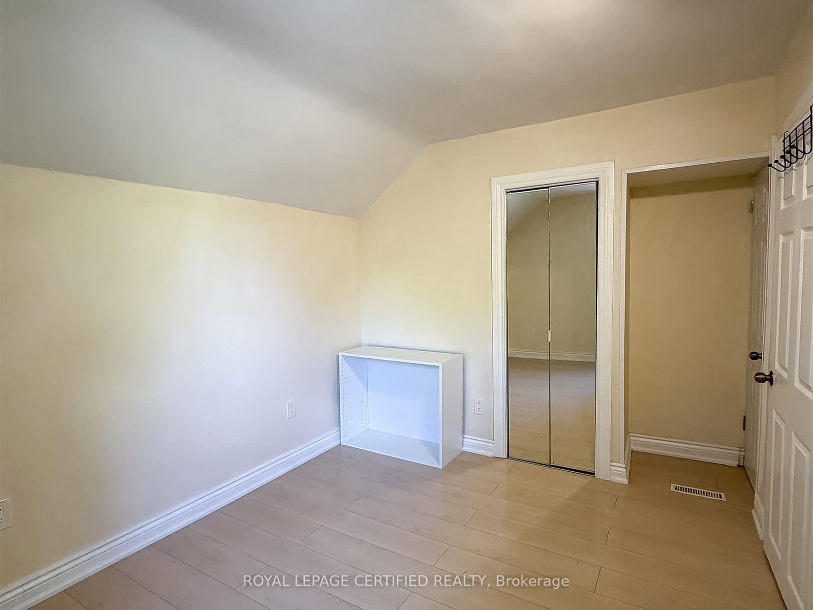 148 Belgravia Avenue, Unit Upper thumbnail 17