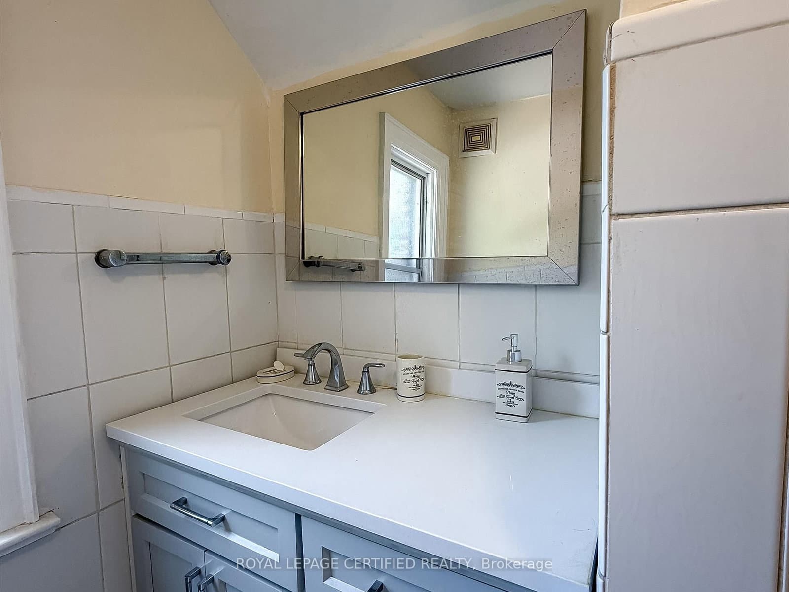 148 Belgravia Avenue, Unit Upper thumbnail 6