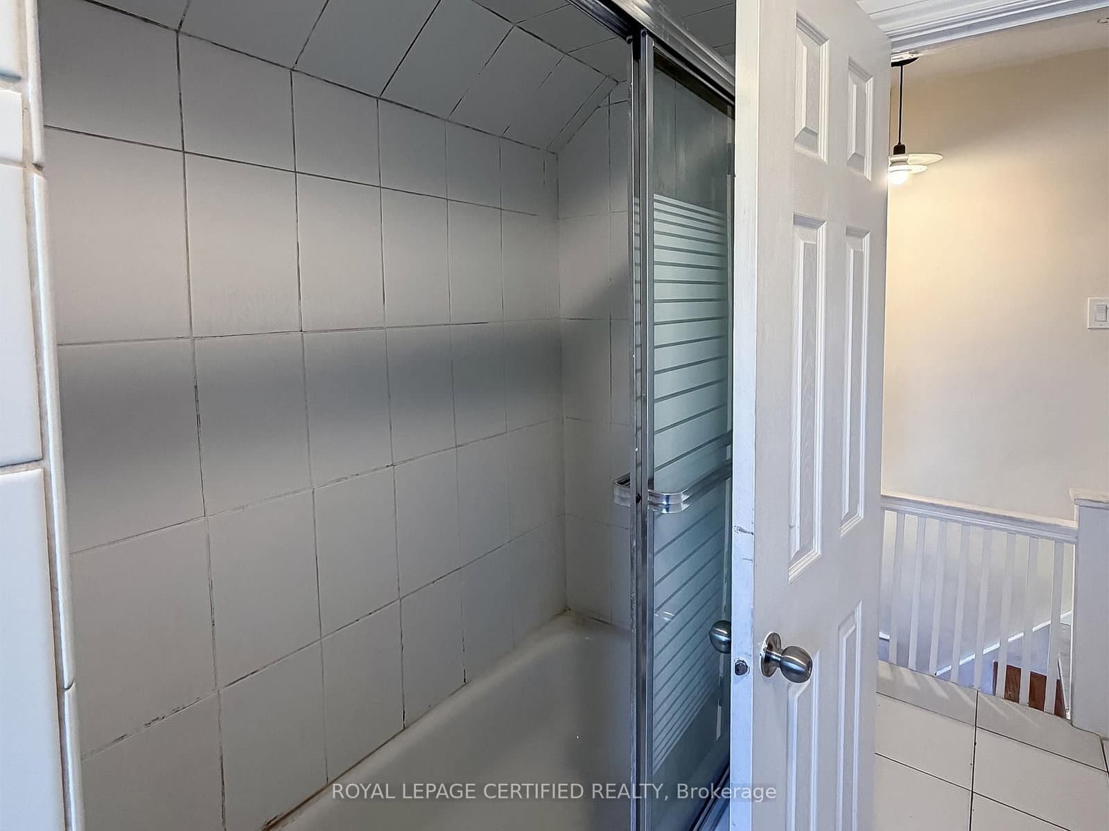 148 Belgravia Avenue, Unit Upper thumbnail 7