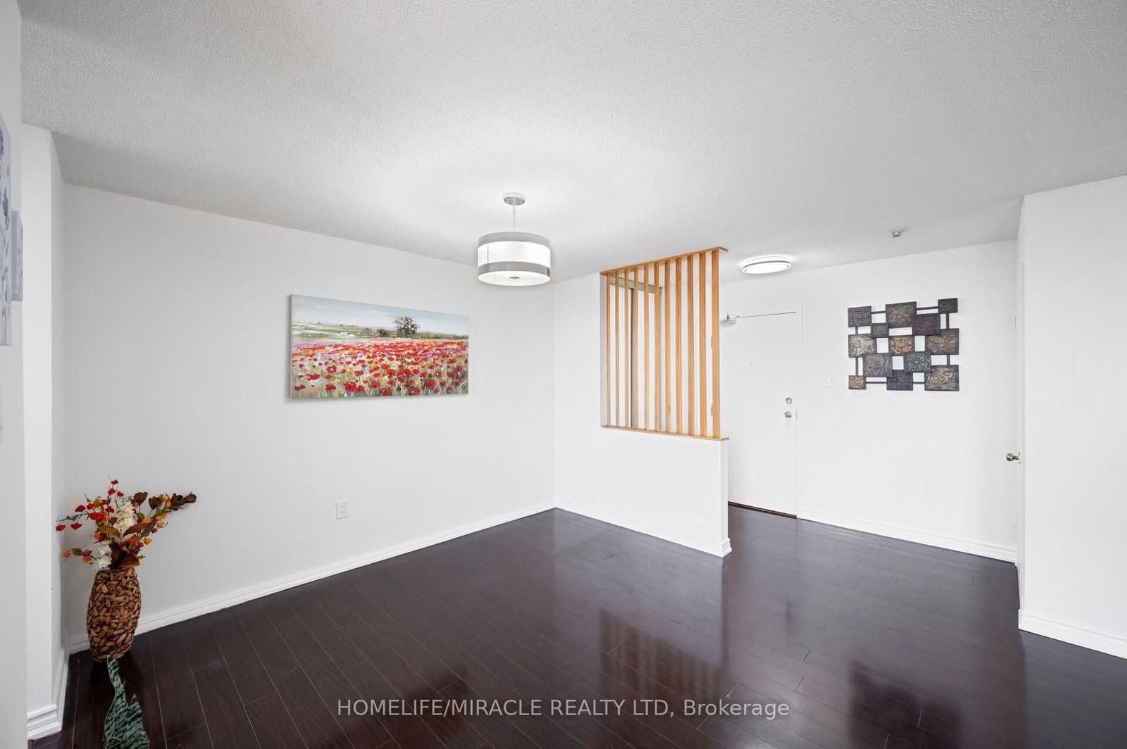 4 Kings Cross Road, Unit 1511 thumbnail 12