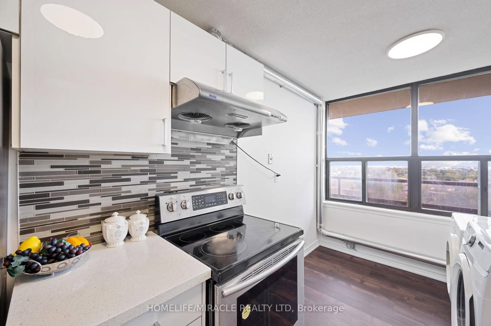 4 Kings Cross Road, Unit 1511 thumbnail 23