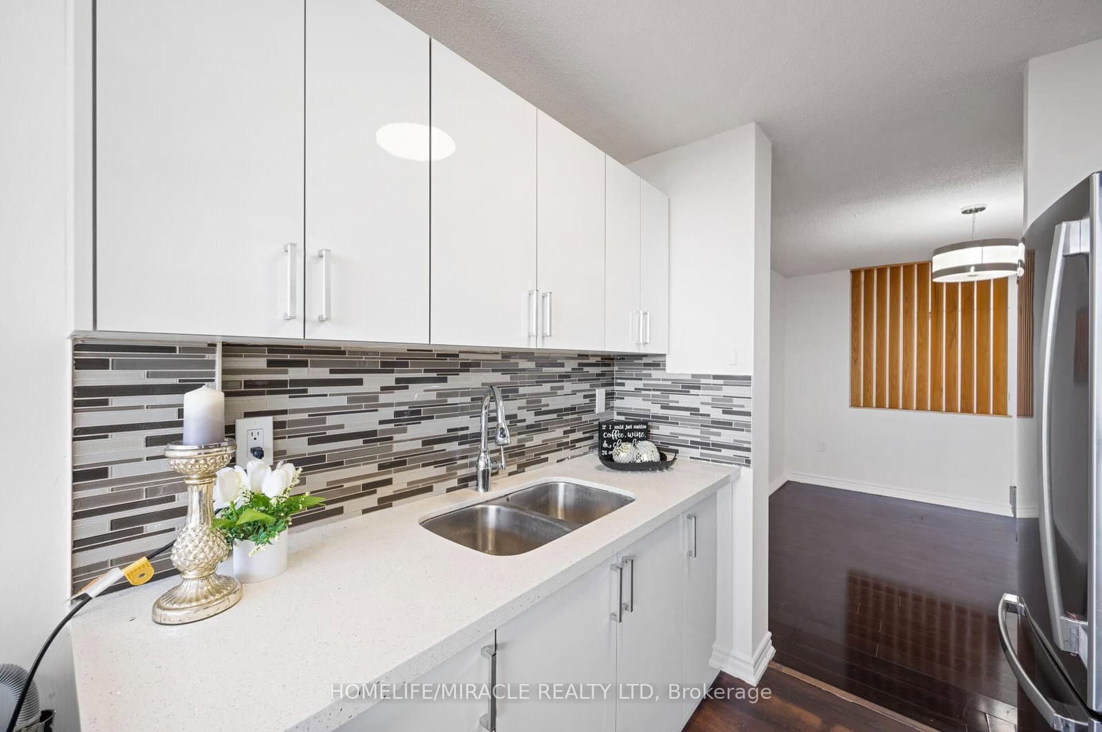 4 Kings Cross Road, Unit 1511 thumbnail 24