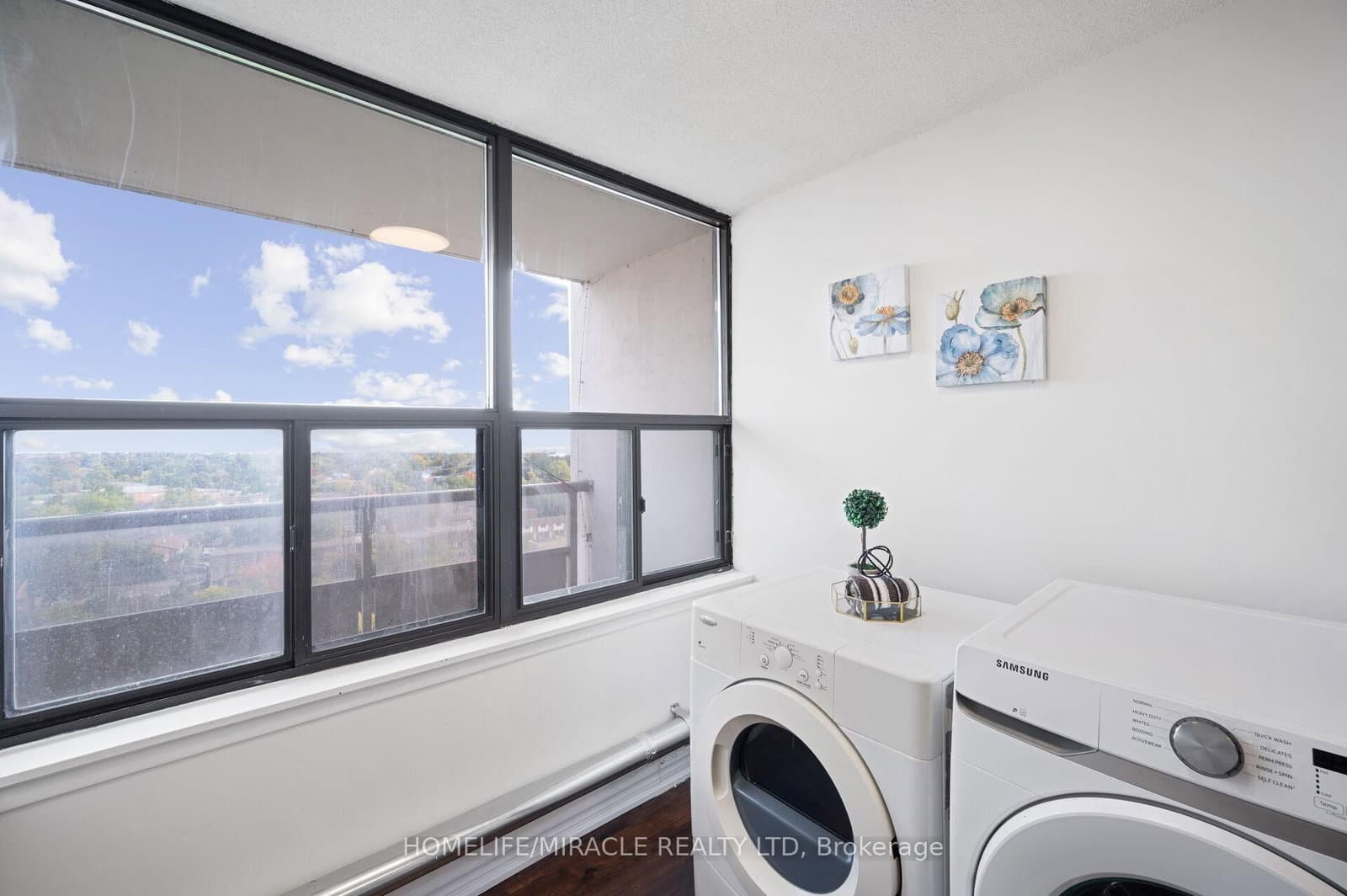 4 Kings Cross Road, Unit 1511 thumbnail 27