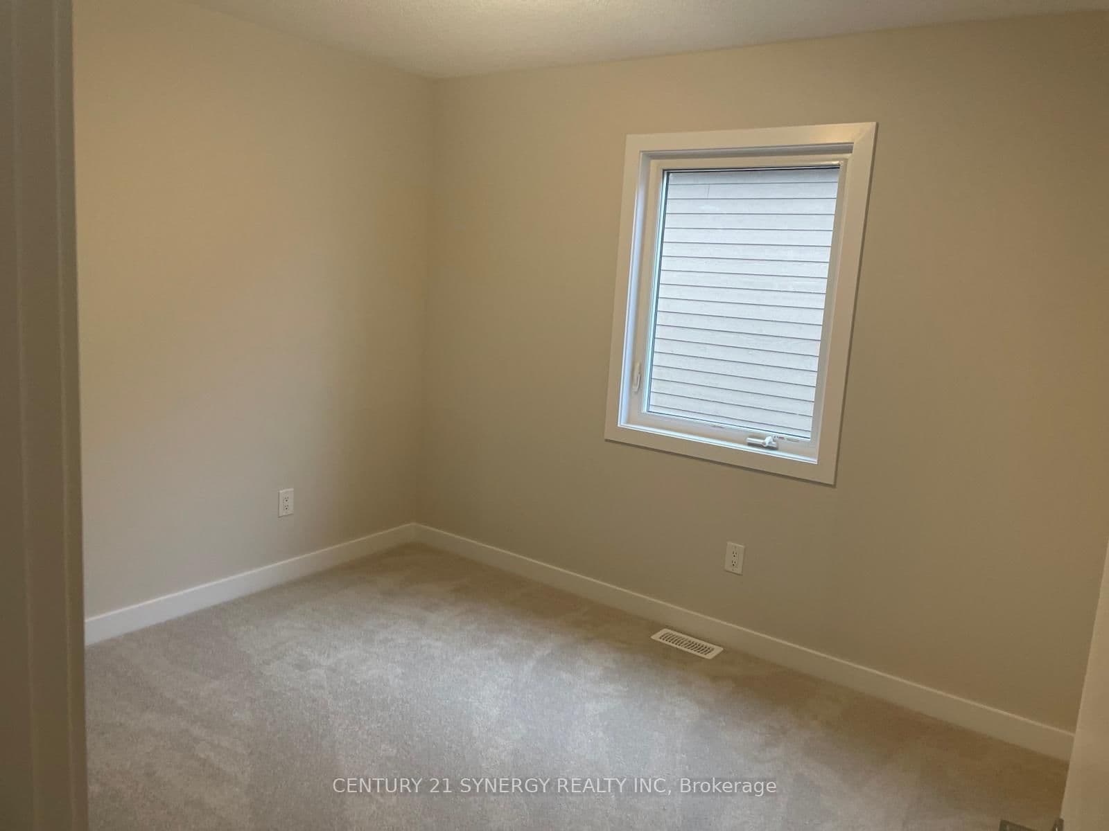 516 Oldenburg Avenue S thumbnail 10