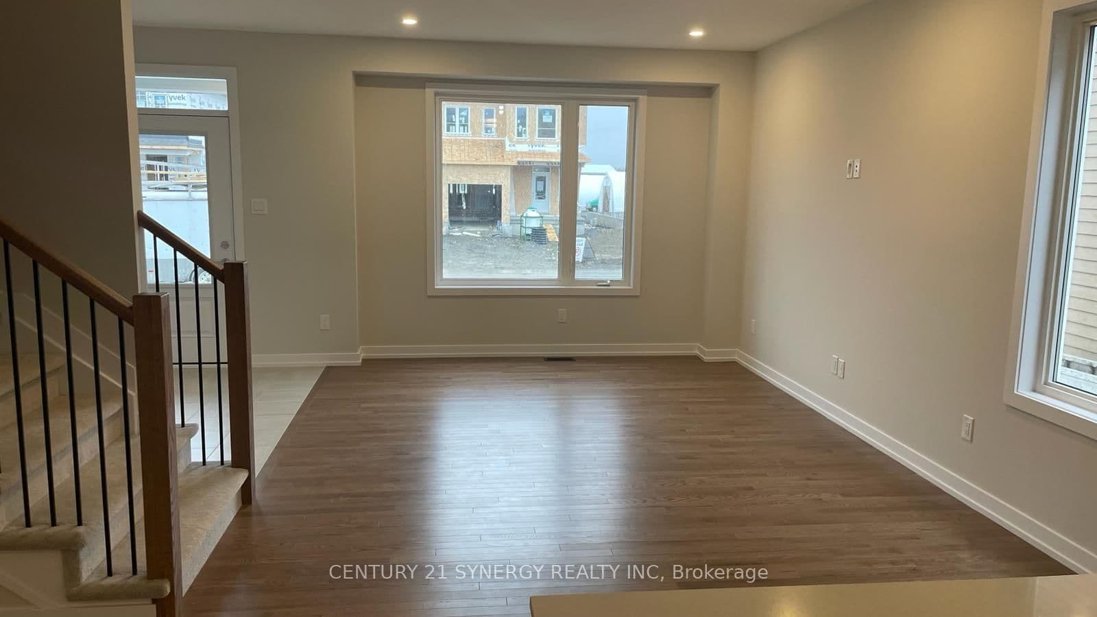 516 Oldenburg Avenue S thumbnail 17