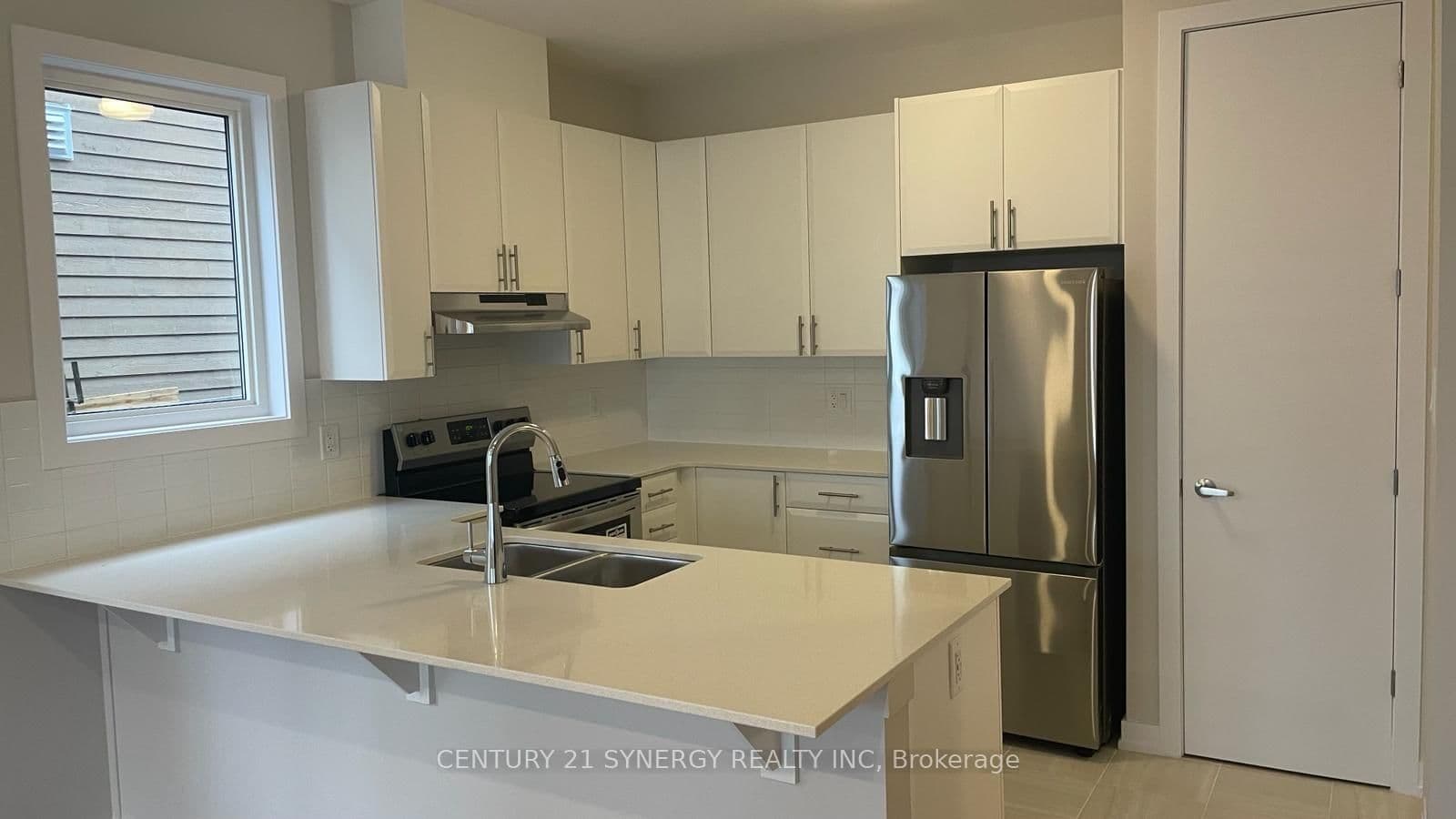516 Oldenburg Avenue S thumbnail 18