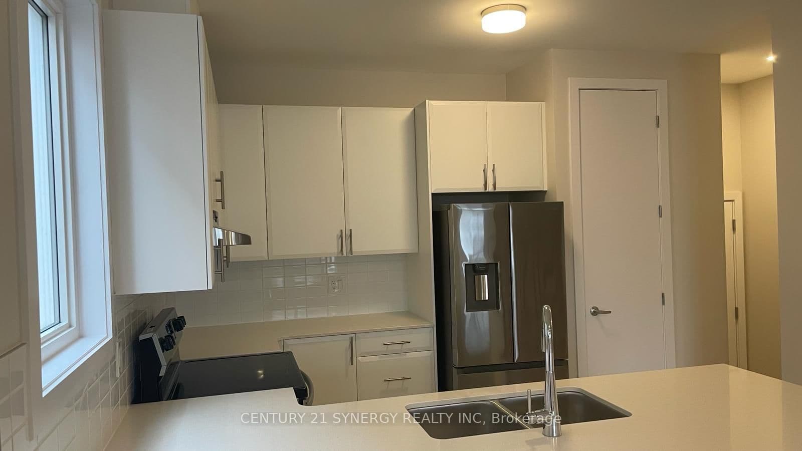 516 Oldenburg Avenue S thumbnail 19