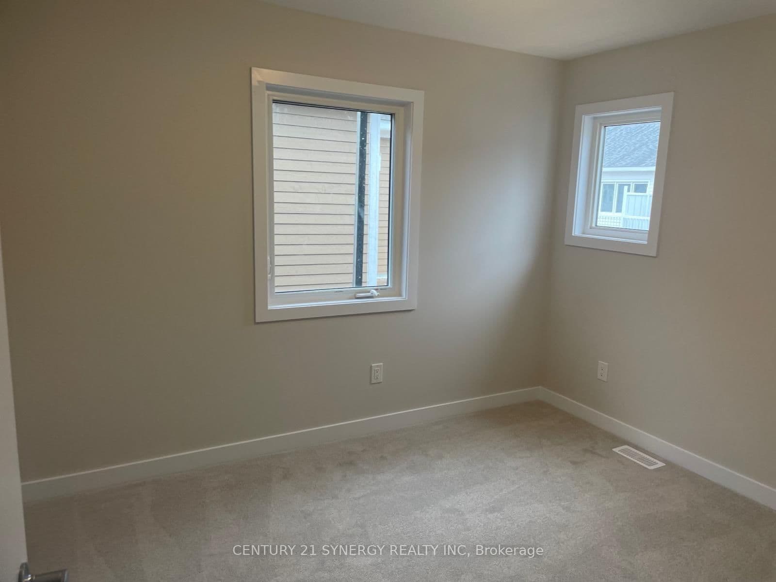 516 Oldenburg Avenue S thumbnail 8