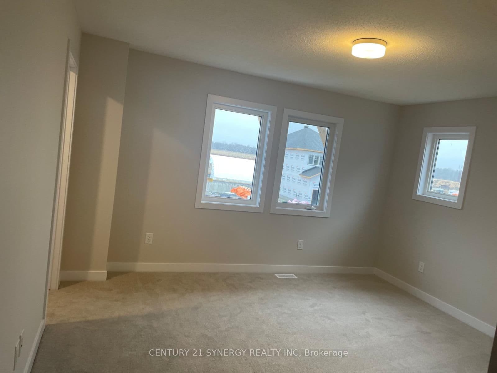 516 Oldenburg Avenue S thumbnail 9