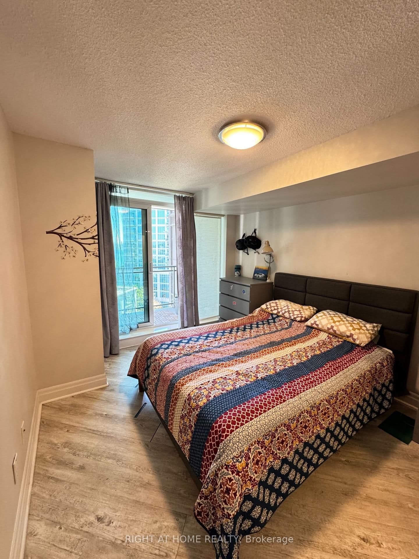 2121 Lake Shore Boulevard W, Unit 906 thumbnail 5