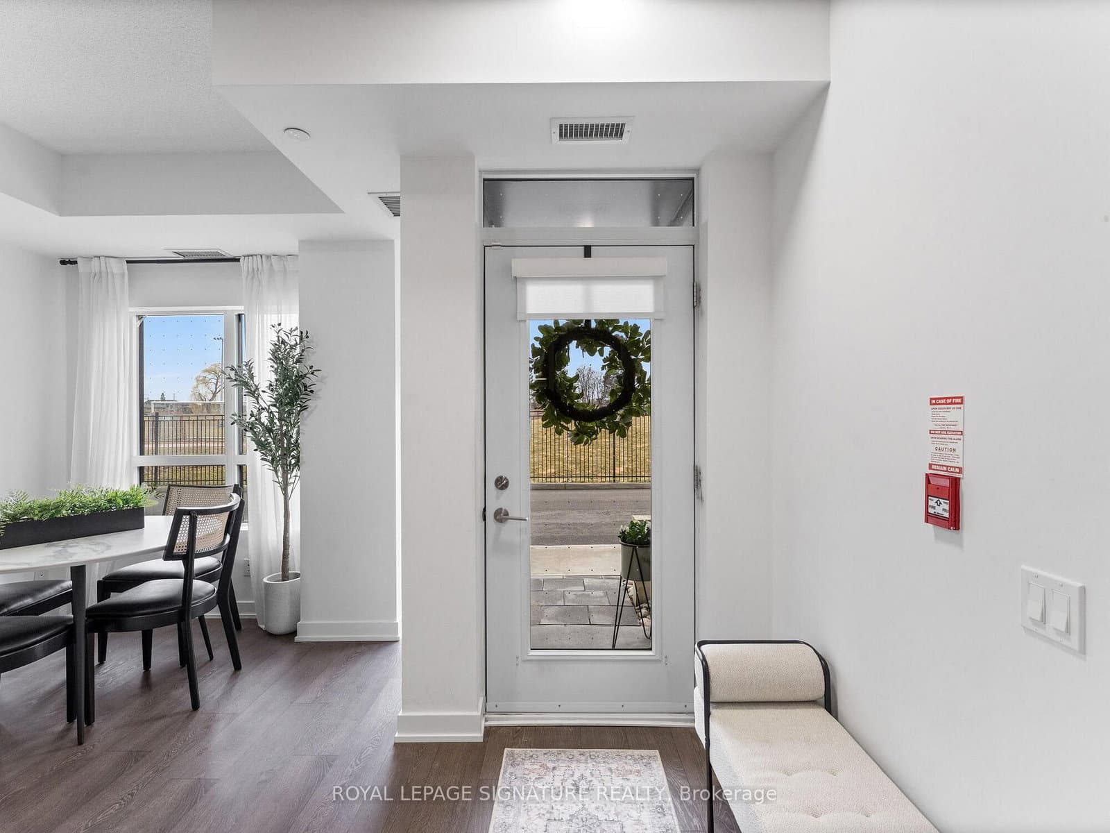 251 Manitoba Street S, Unit 132 thumbnail 2