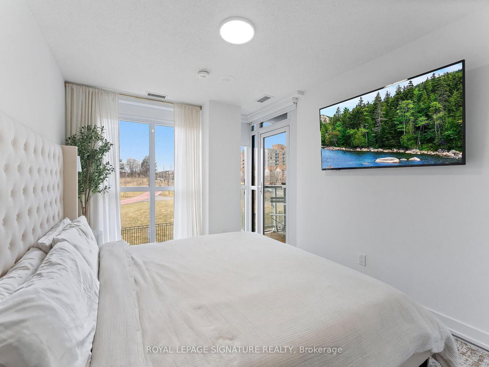251 Manitoba Street S, Unit 132 thumbnail 22