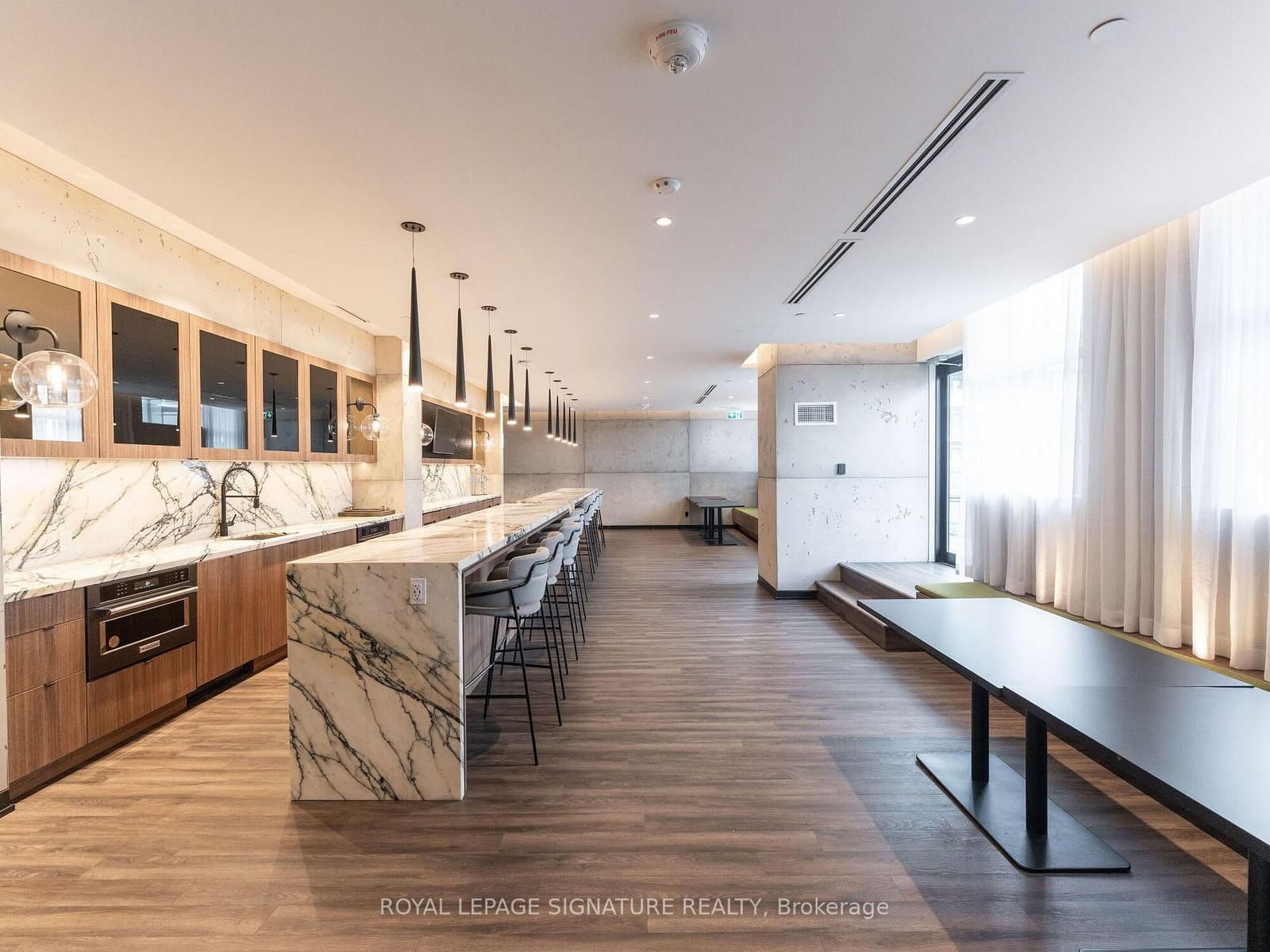 251 Manitoba Street S, Unit 132 thumbnail 32