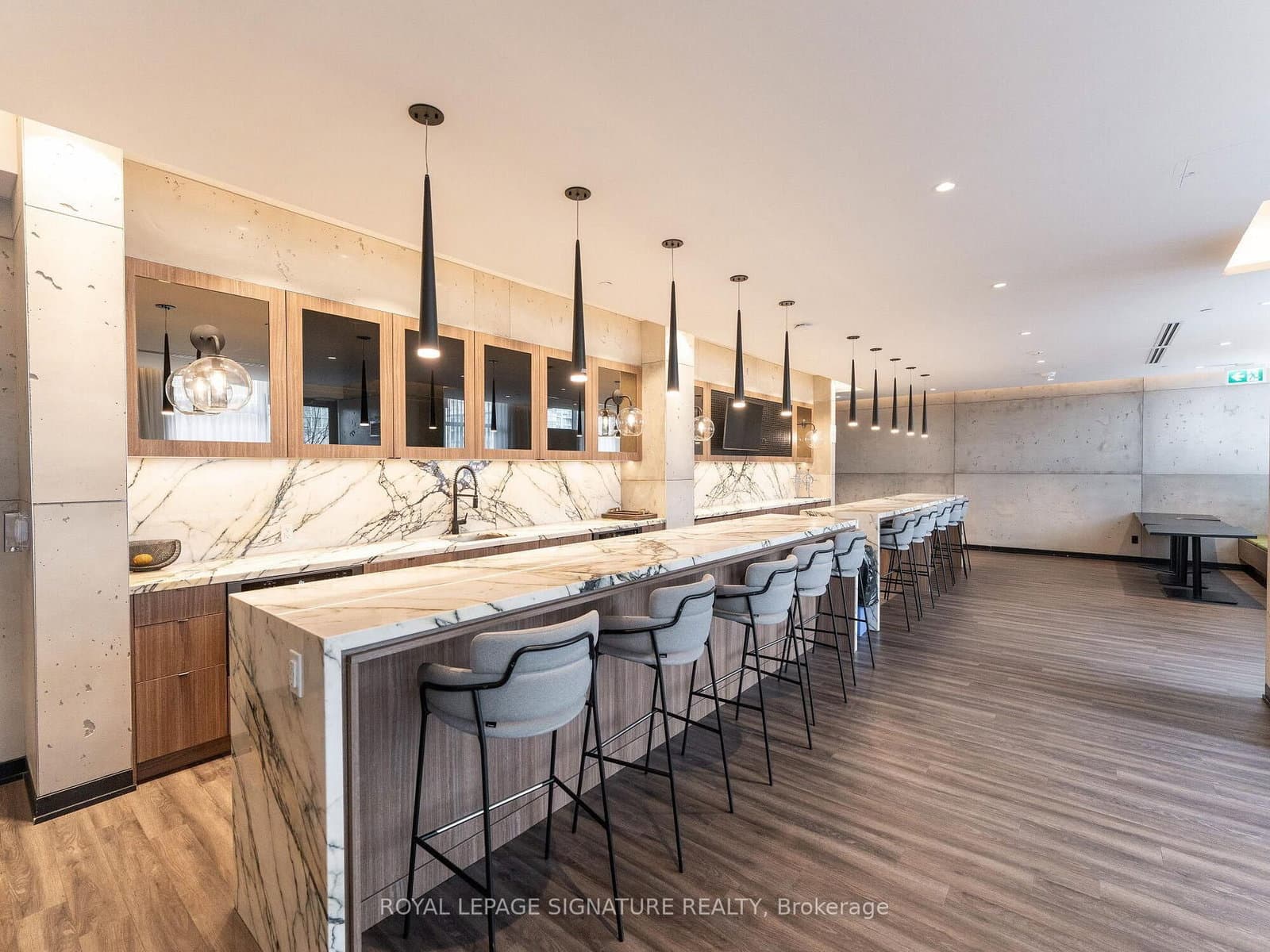 251 Manitoba Street S, Unit 132 thumbnail 33