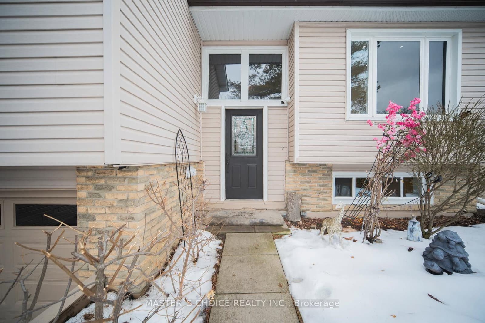 3294 Rhonda Valley Drive thumbnail 3