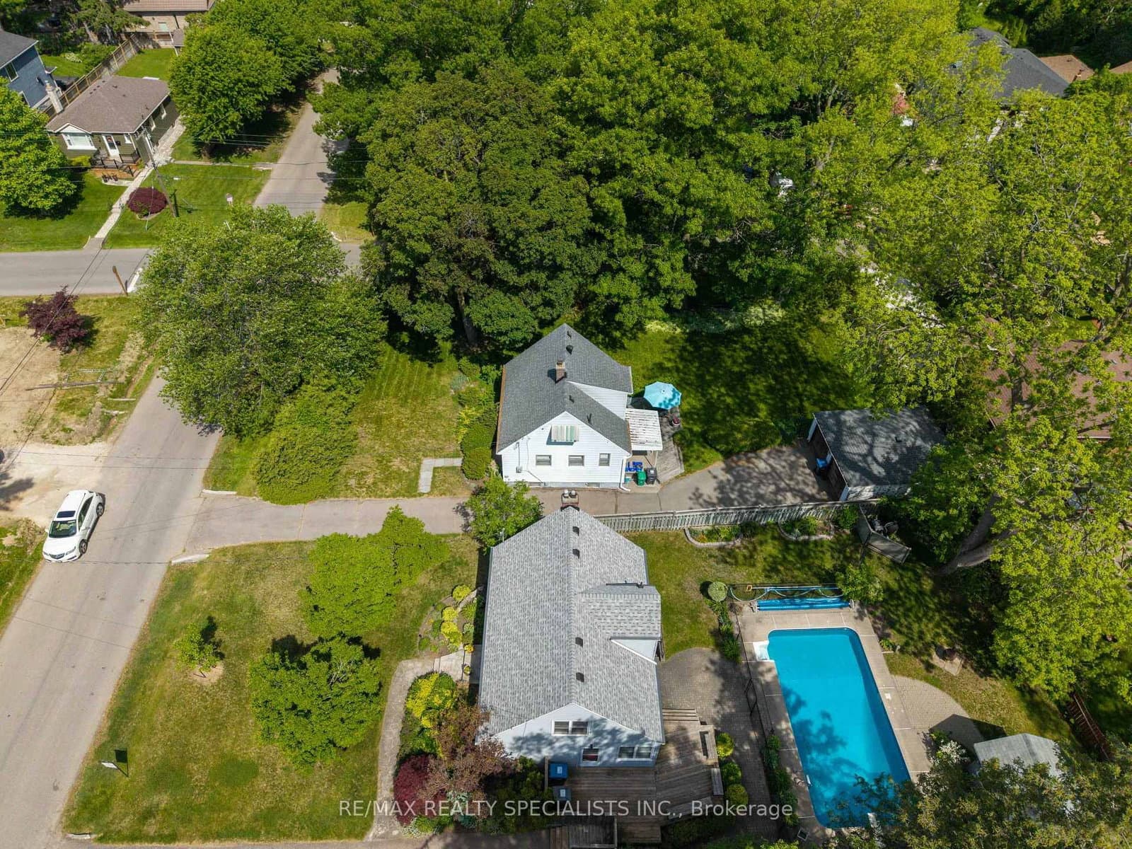 1481 Garnet Avenue thumbnail 11
