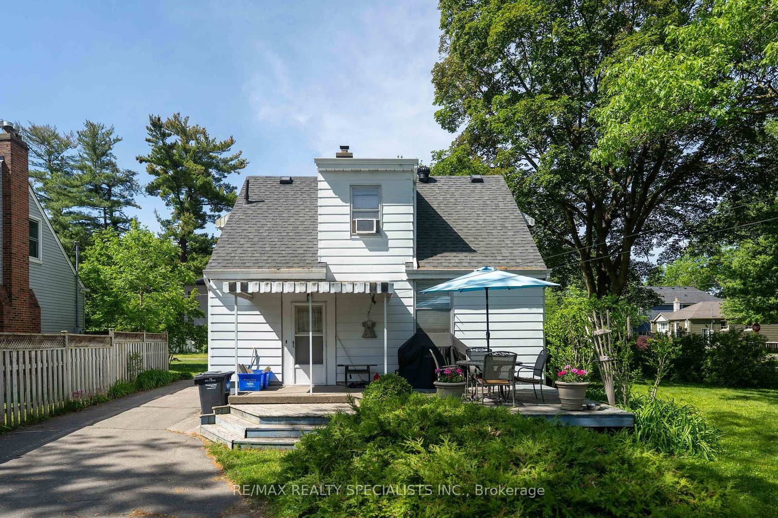 1481 Garnet Avenue thumbnail 18