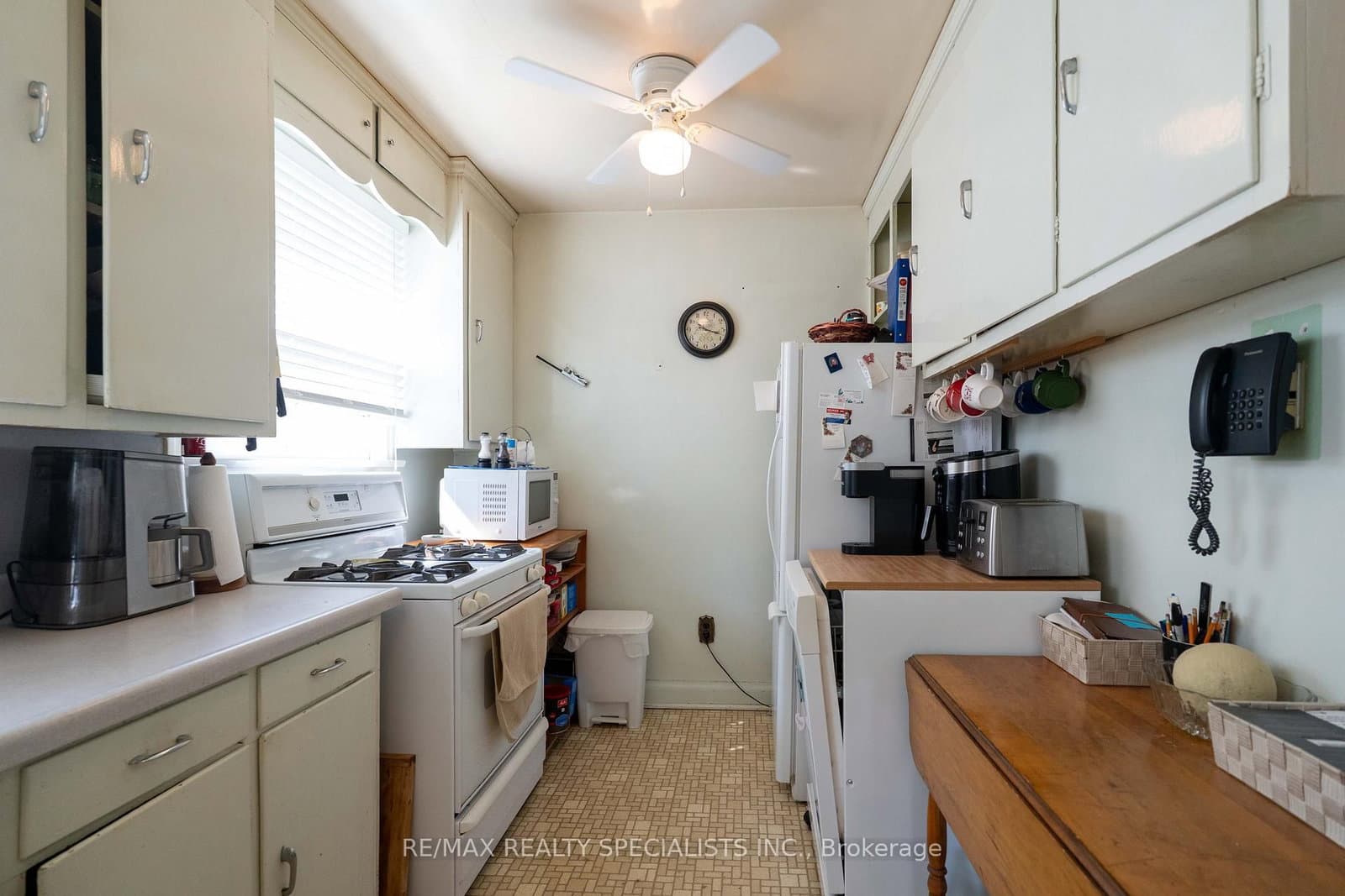 1481 Garnet Avenue thumbnail 25