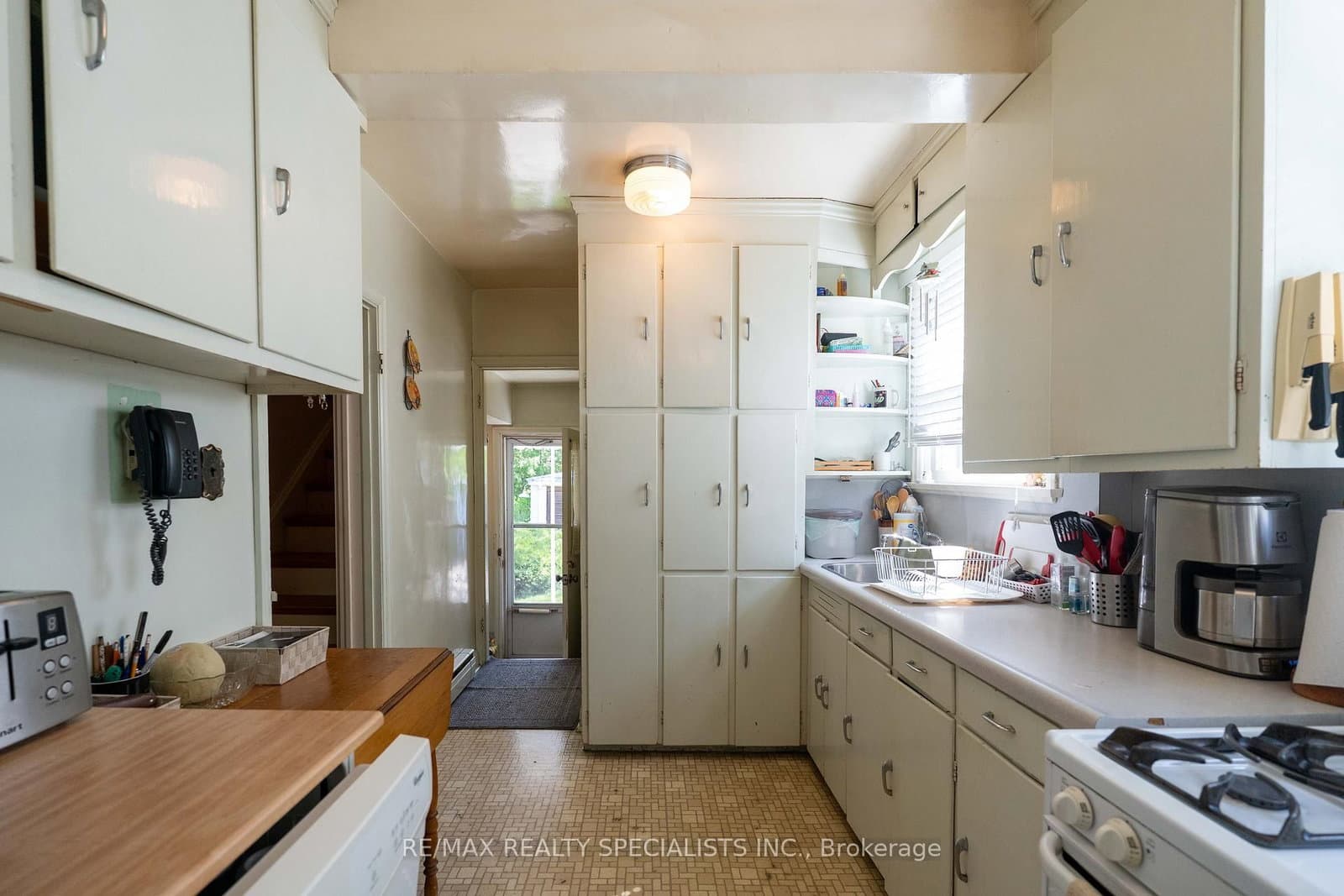 1481 Garnet Avenue thumbnail 26