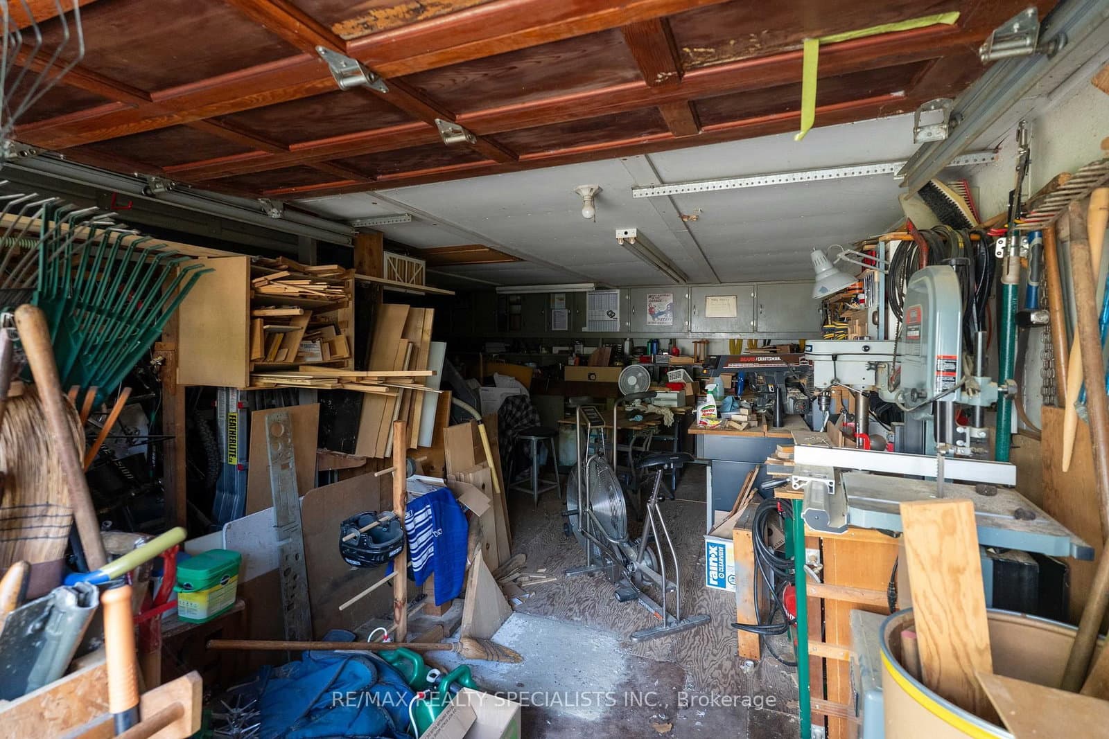 1481 Garnet Avenue thumbnail 40