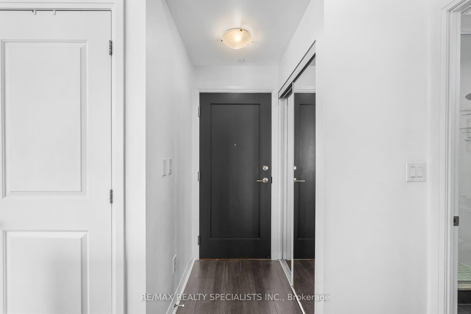 5025 Four Springs Avenue, Unit 509 thumbnail 2