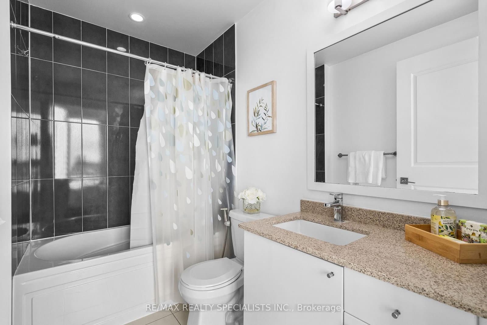 5025 Four Springs Avenue, Unit 509 thumbnail 20