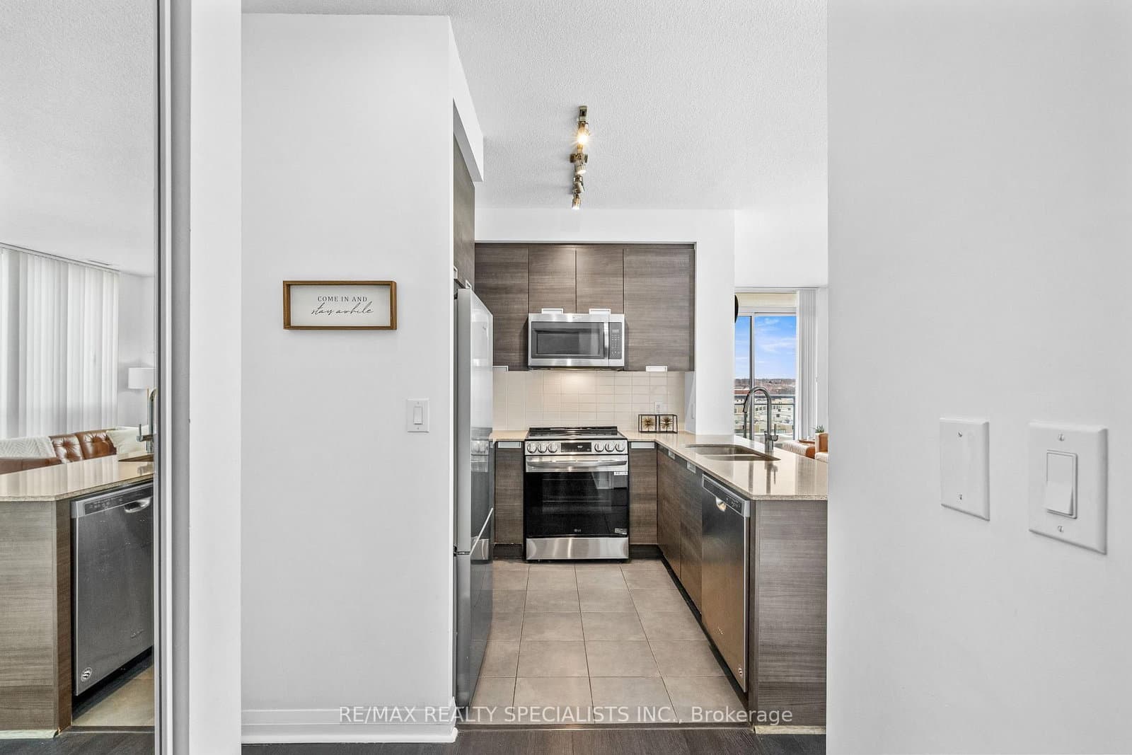 5025 Four Springs Avenue, Unit 509 thumbnail 3