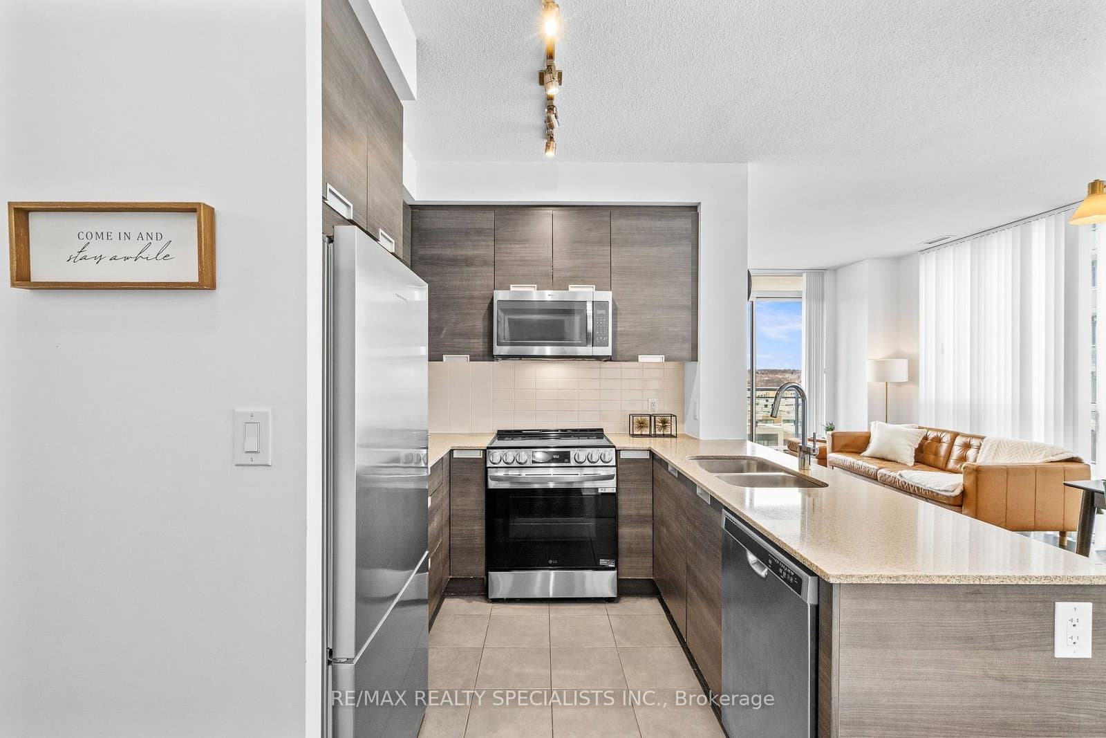 5025 Four Springs Avenue, Unit 509 thumbnail 4