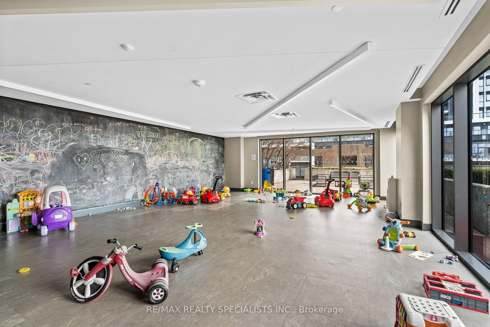 5025 Four Springs Avenue, Unit 509 thumbnail 42