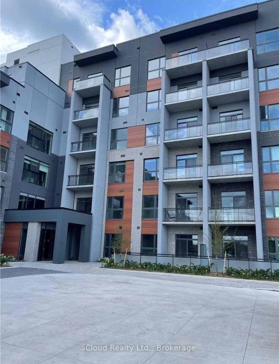 95 Dundas Street, Unit 325 - Image 1