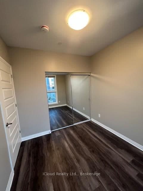 95 Dundas Street, Unit 325 thumbnail 10