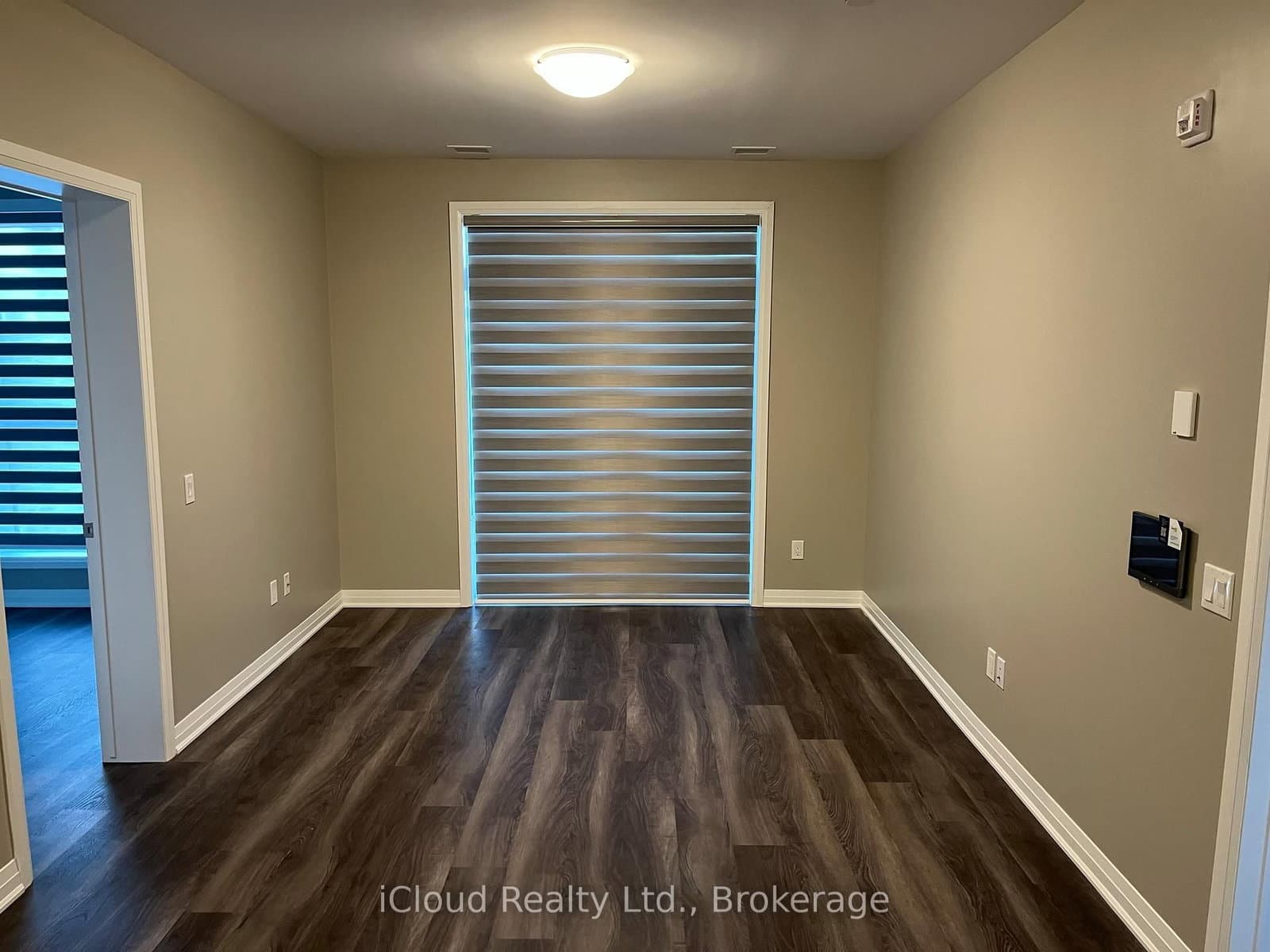 95 Dundas Street, Unit 325 thumbnail 19