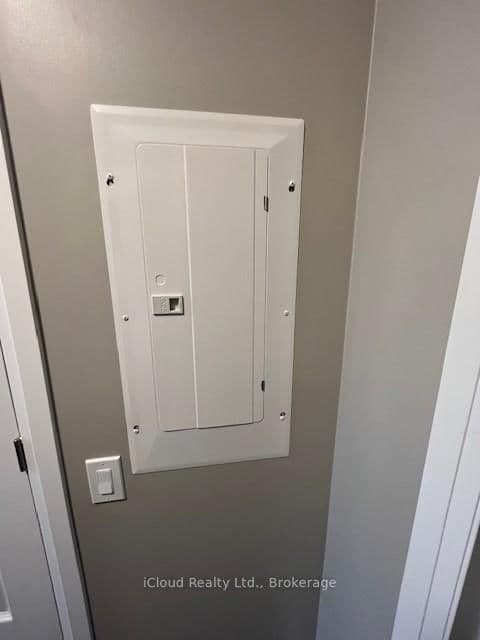 95 Dundas Street, Unit 325 thumbnail 24