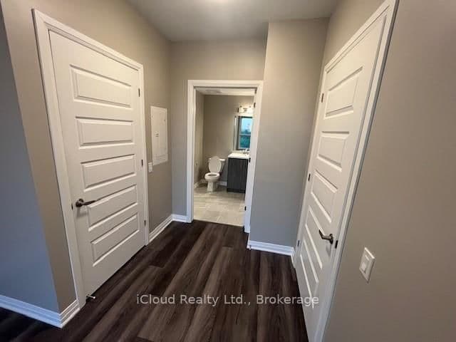 95 Dundas Street, Unit 325 thumbnail 26
