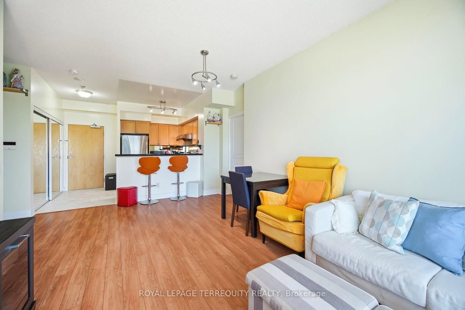 5 Marine Parade Drive, Unit 911 thumbnail 16