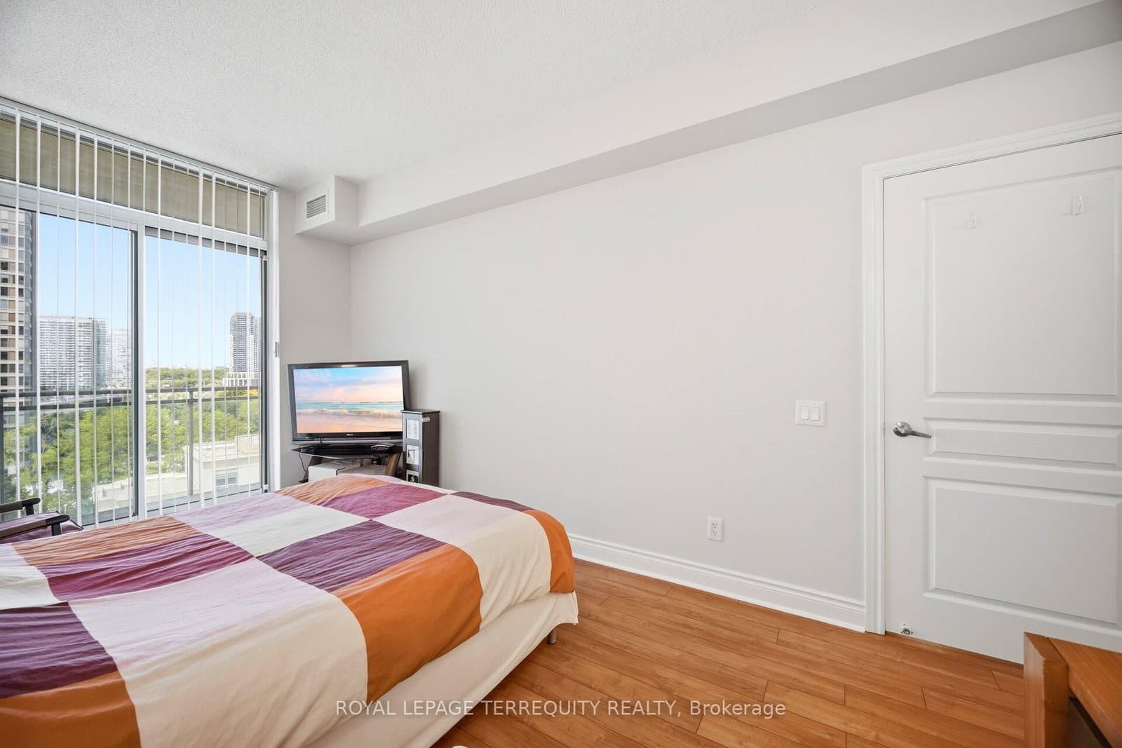 5 Marine Parade Drive, Unit 911 thumbnail 17