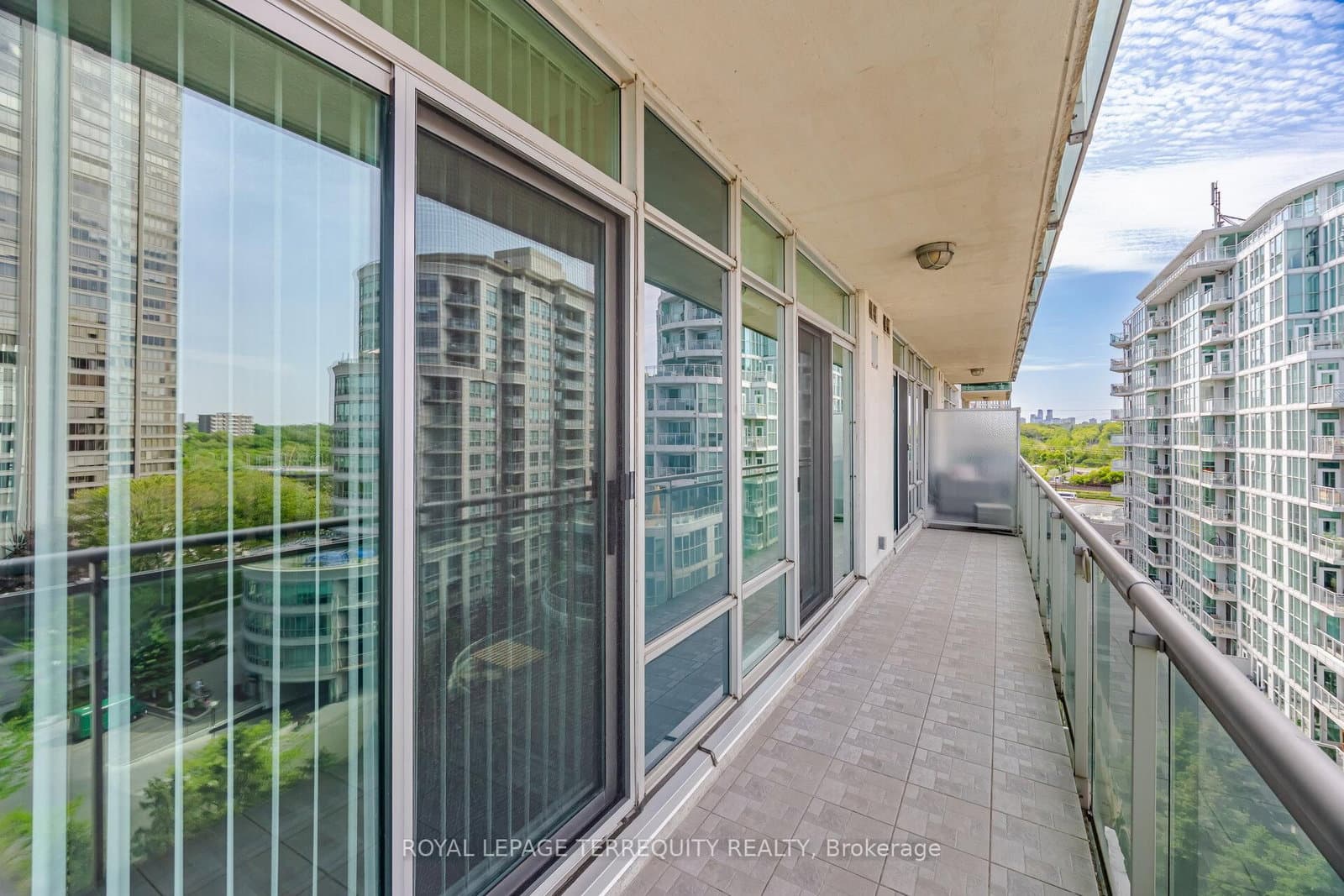 5 Marine Parade Drive, Unit 911 thumbnail 23