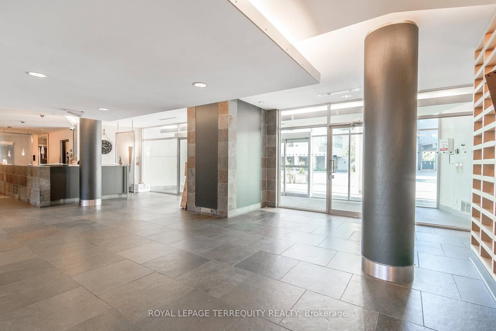 5 Marine Parade Drive, Unit 911 thumbnail 5
