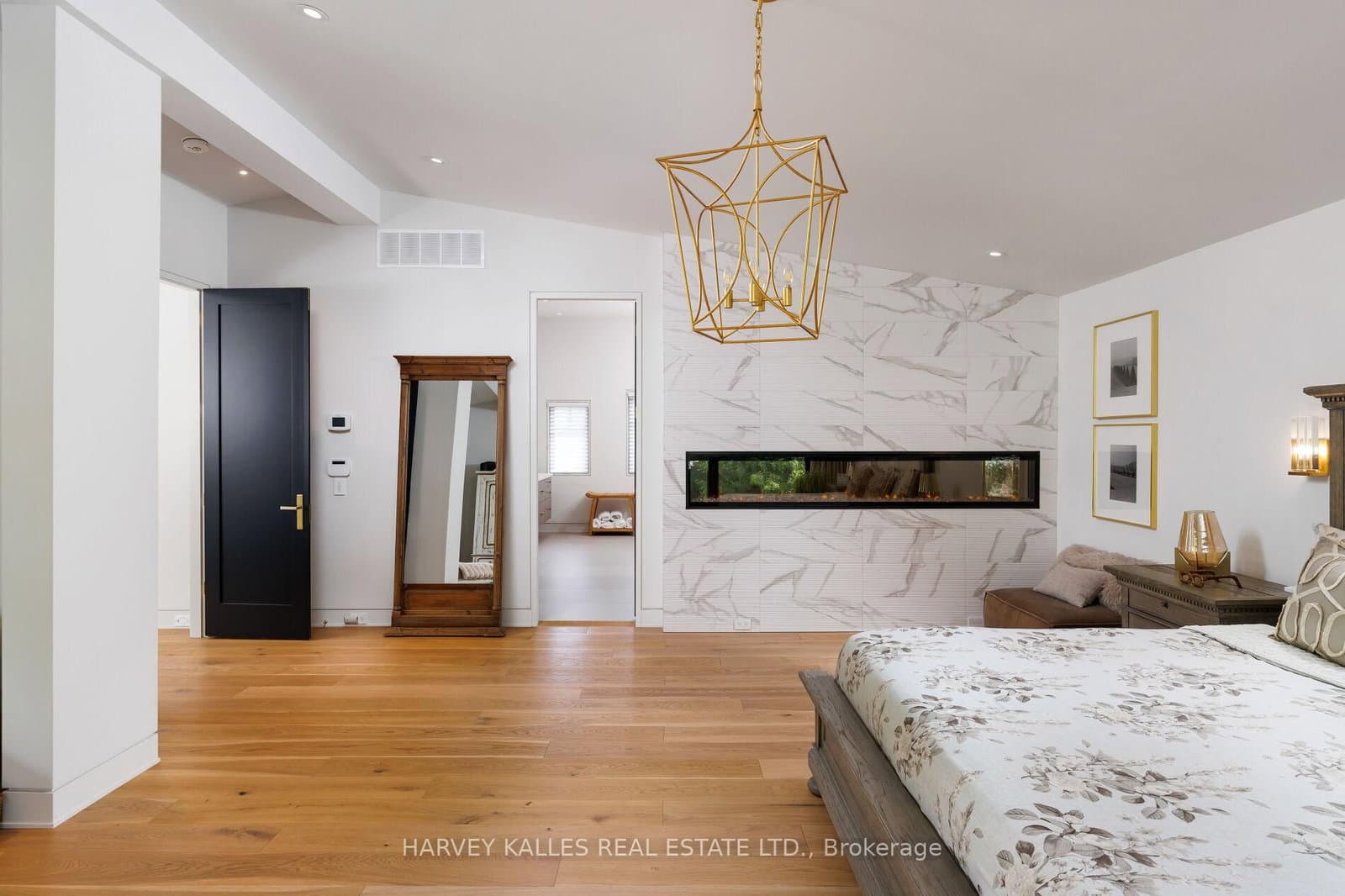 66 Thorncrest Road thumbnail 32